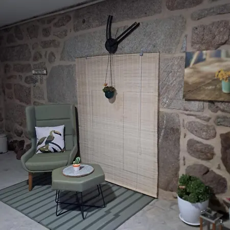 Ninho Andorinhas Pensión 4*