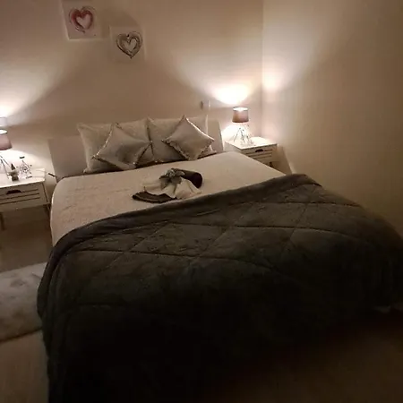 Ninho Andorinhas Affittacamere 4*