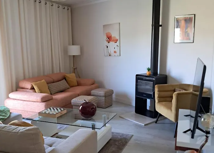 Ninho Andorinhas Guest house Moncao