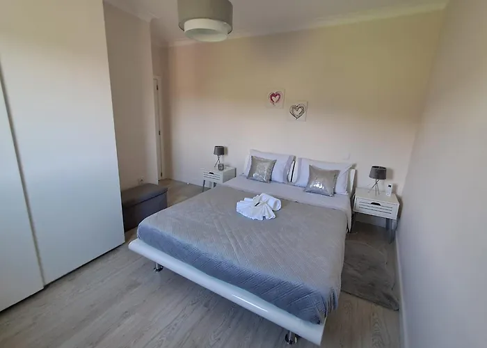 Ninho Andorinhas 4* Moncao